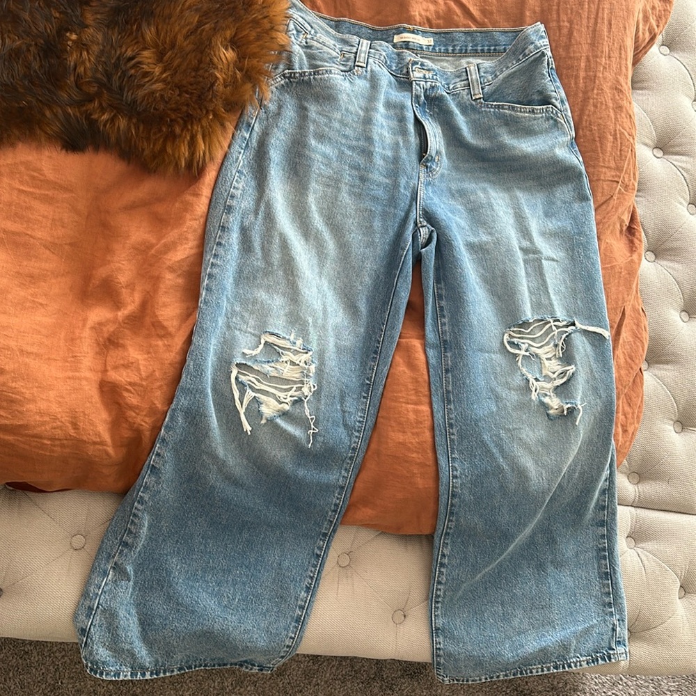 LEVIS WIDE LEG DENIM